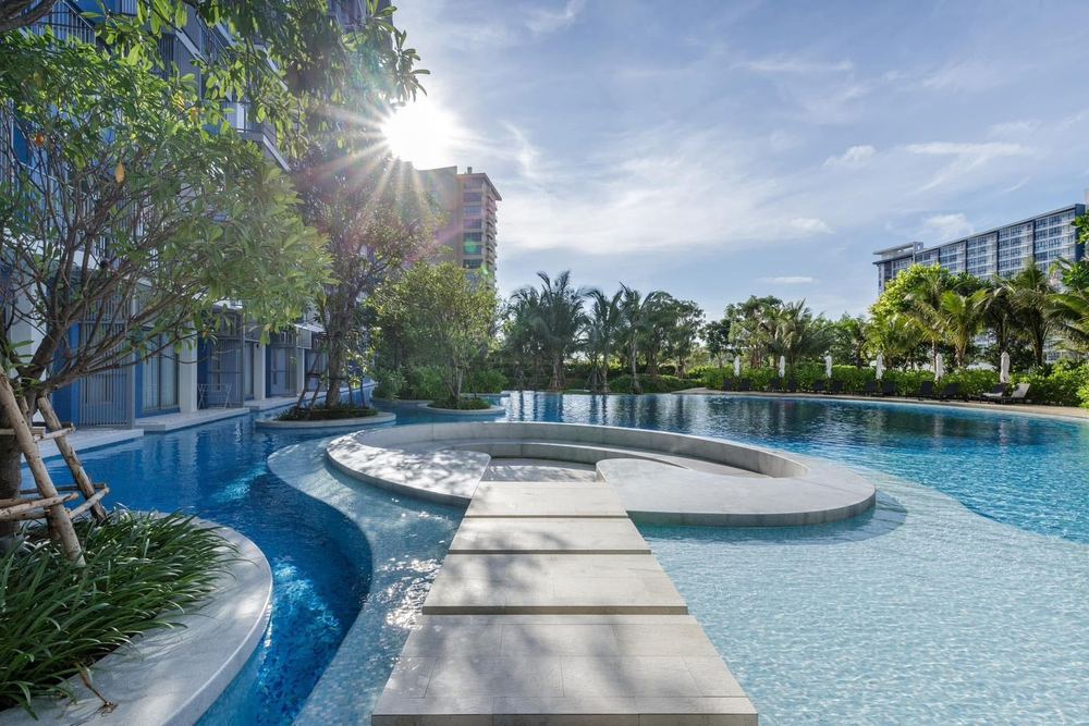 Cha-Am Condo For Sale Near Beach